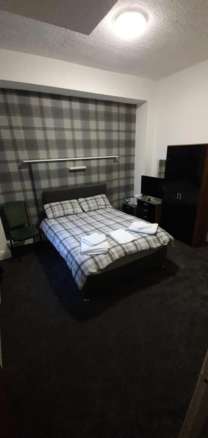 The Lodge Guest Accommodation Barrow-in-Furness Bagian luar foto